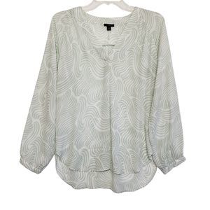 Ann Taylor Petite V-Neck Long Sleeve Blouse, Size SP